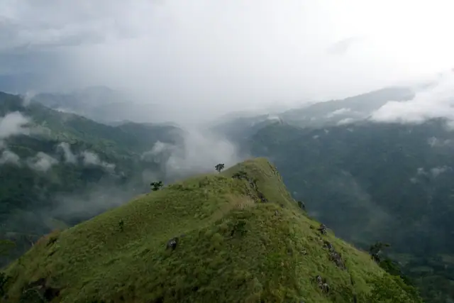 Mountain panorama in Ella
