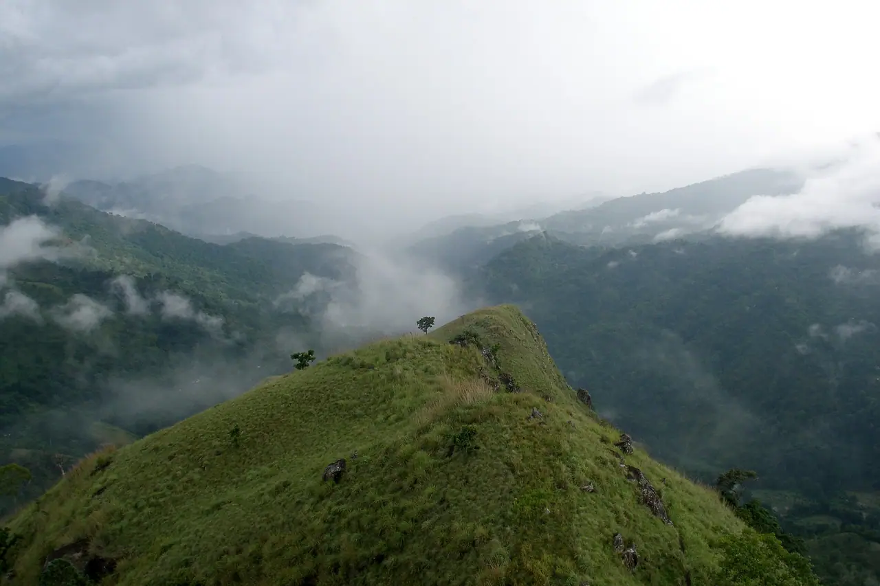 Mountain panorama in Ella