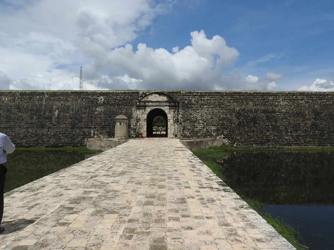 Jaffna Fort walls