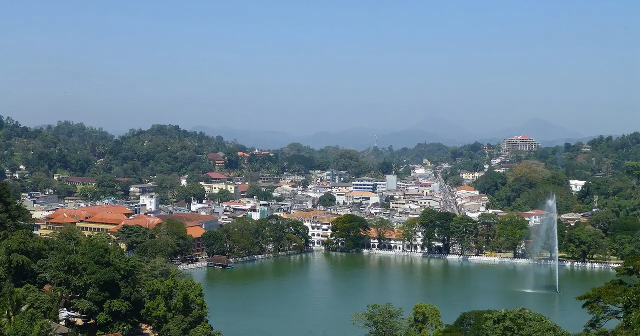 Kandy Lake