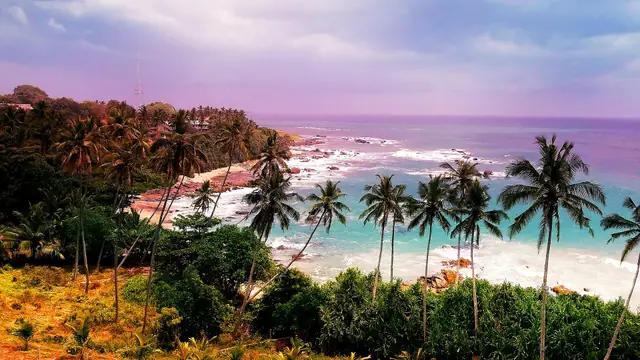 Evening light on Tangalle beach