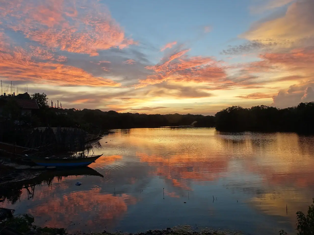 Sunset over the lagoon near Tangalle
