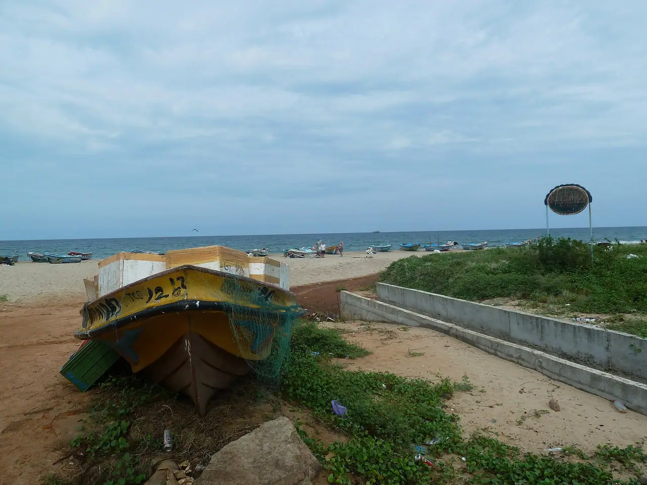 Boat on the beach in Trincomalee